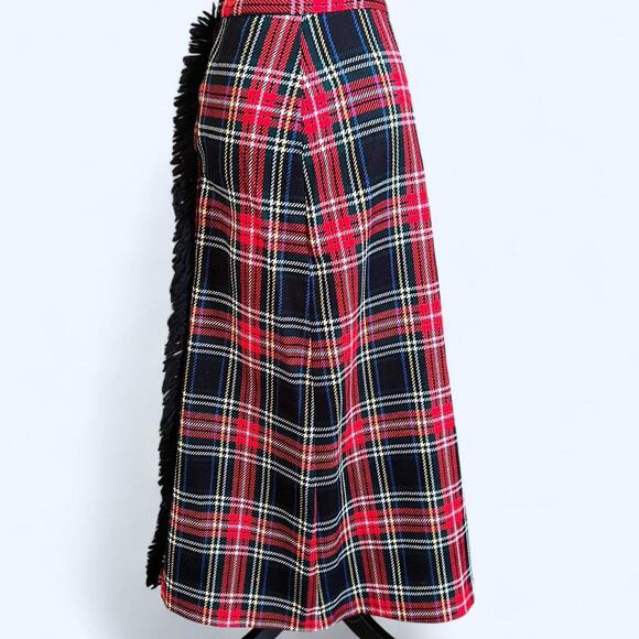Vintage 1970’s Red and black plaid skirt with fringe Size 1/2 - Picture 5 of 9